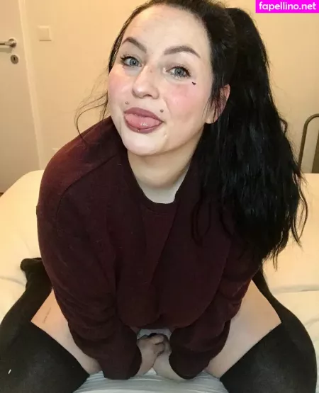 Winterpryrsfree OnlyFans Thumbnail #mWdfKh6CdM