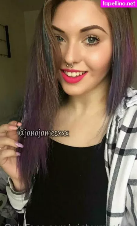 Winterrosefree OnlyFans Thumbnail #ZUWXBtefNF