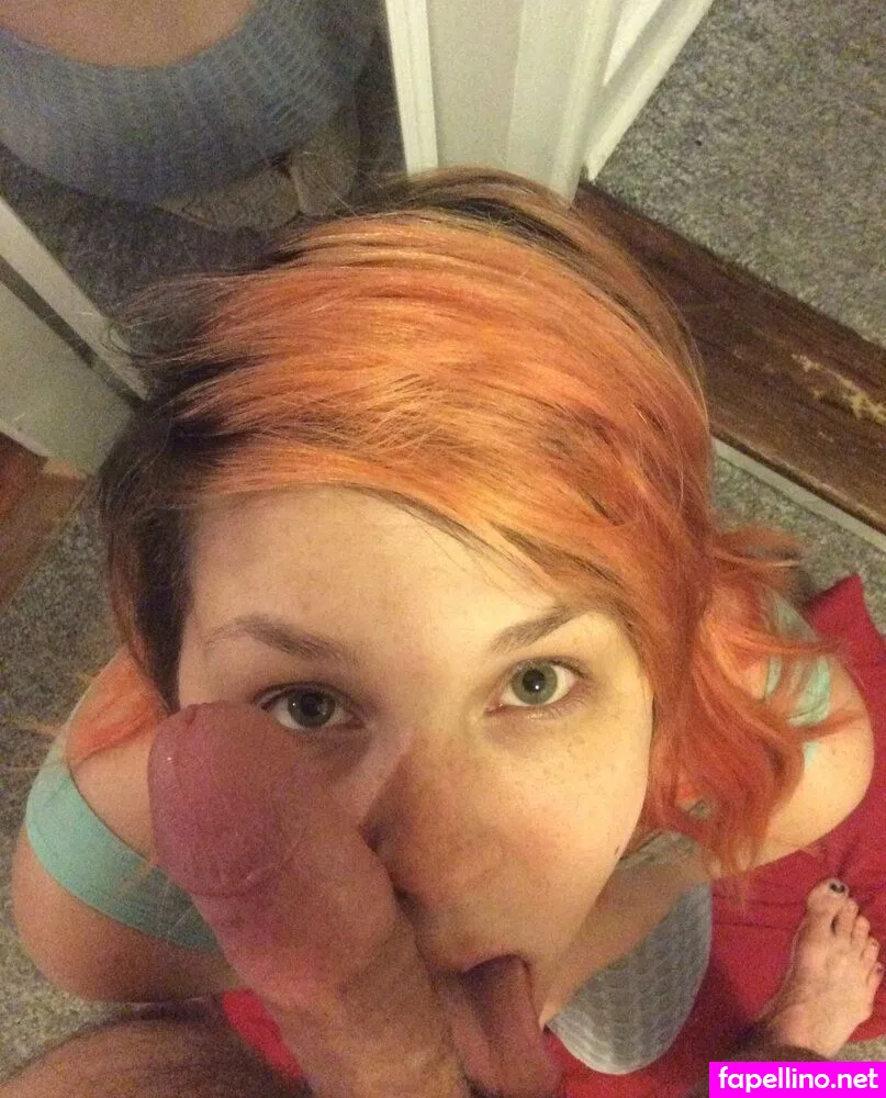 wiscogirlsmokes, wiscogurl Nude Leaked OnlyFans Photo #8cz1Lx8ckS