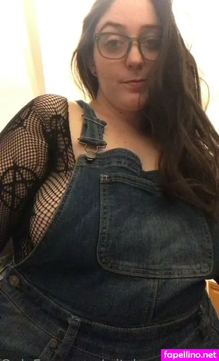 Witchywoman22 OnlyFans Thumbnail #2gGaw7SpM7