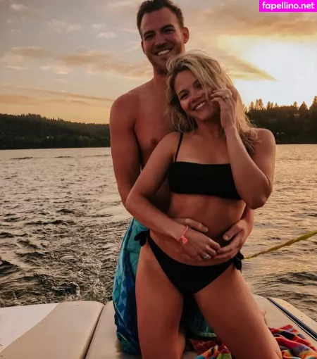 Witney Carson OnlyFans Thumbnail #0oaAyFoLQV