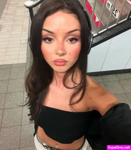 Woistlena OnlyFans Thumbnail #umq3hu3NRD