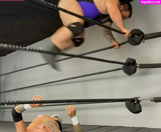 Wolfcockchubs OnlyFans Thumbnail #LLR8IuFc9p