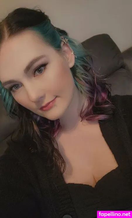 Wolfgirl18 OnlyFans Thumbnail #oJtHkKgTjq