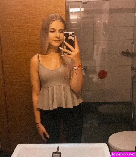 Wollnys OnlyFans Thumbnail #4j843HZ7wm