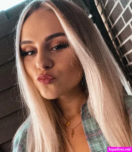 Wollnys OnlyFans Thumbnail #WRfHtNKR1R