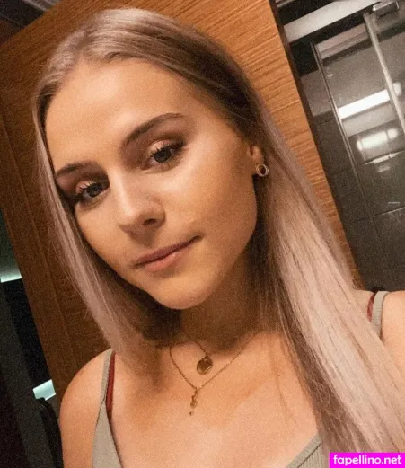 Wollnys OnlyFans Thumbnail #kiJZUDB5gk