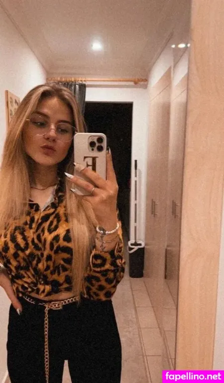 Wollnys OnlyFans Thumbnail #zbdF3xr2c9