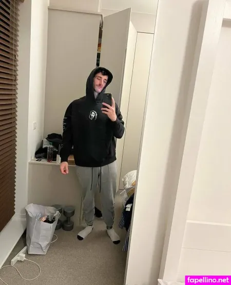 Wolver Peen OnlyFans Thumbnail #Lf1Ymv9weC