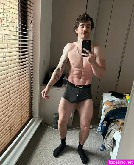 Wolver Peen OnlyFans Thumbnail #s3IyBFwlBT