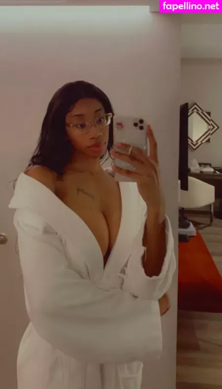 Womanflo OnlyFans Thumbnail #9U8EOn7ClL