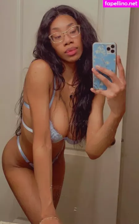 Womanflo OnlyFans Thumbnail #gv2vG7wZ00