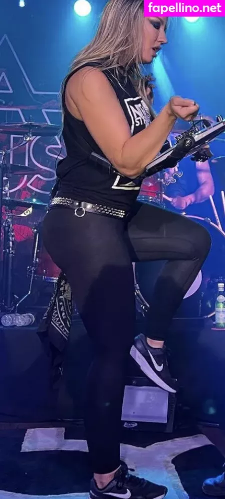 Womenmetal OnlyFans Thumbnail #6IaW6mEfDO