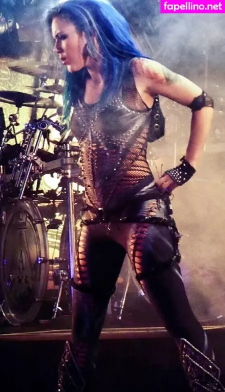 Womenmetal OnlyFans Thumbnail #enSH0qfak5