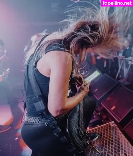 Womenmetal OnlyFans Thumbnail #qxTpGC1hWw