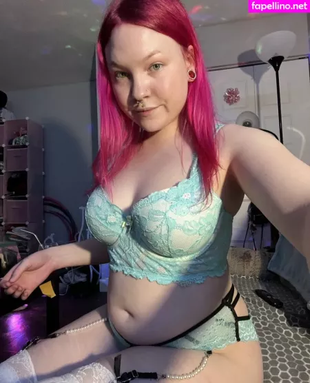 Womenyeg OnlyFans Thumbnail #GwegZ1D9wV