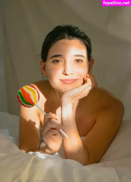 Wonder Molly OnlyFans Thumbnail #ZfYyBMHSiE