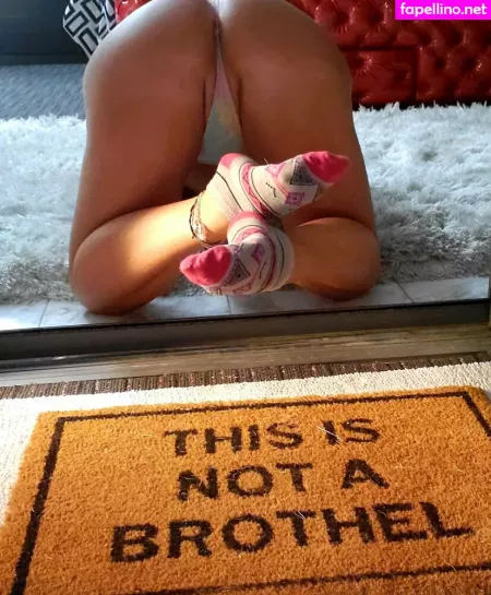 Wonderfeetwoman OnlyFans Thumbnail #3FedpuXU9Y