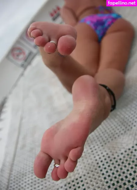 Wonderfeetwoman OnlyFans Thumbnail #O8gBCYYVNx