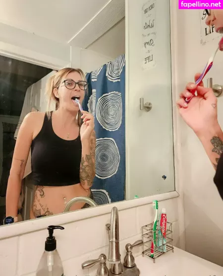 Woodsman Wife OnlyFans Thumbnail #0AIpzu7y0p