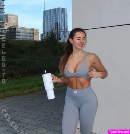 Workoutsbychristina OnlyFans Thumbnail #EQzO78bbrj