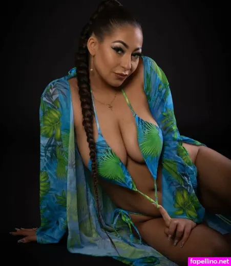 Worldofariel OnlyFans Thumbnail #wNglHUdd2l