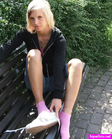 Worldoffeet OnlyFans Thumbnail #YCnz7G1Bh7