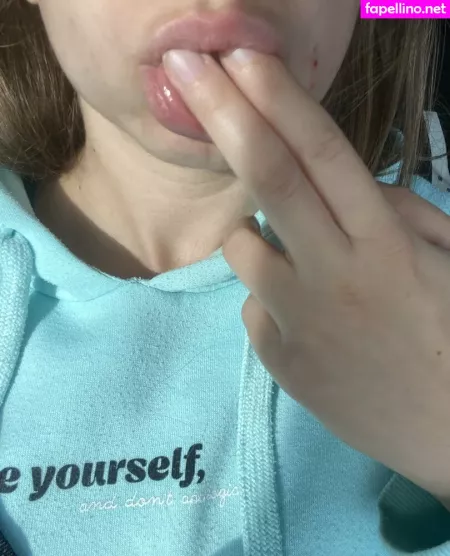 Worldofvivi OnlyFans Thumbnail #LoQSZrQ8Ve