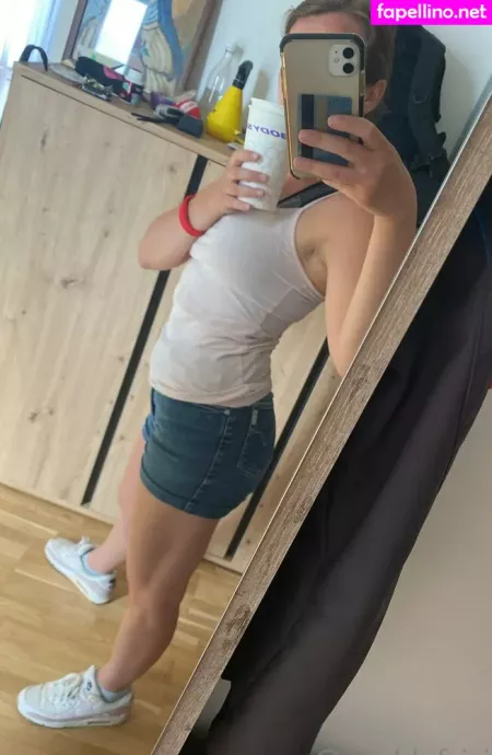 Worldofvivi OnlyFans Thumbnail #z5jYBwLM9B