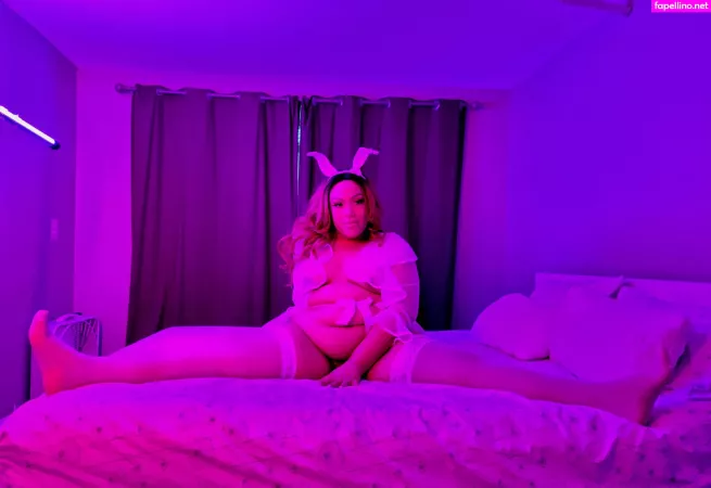 Worship Nicoles Soles OnlyFans Thumbnail #3YIk3lwnFC
