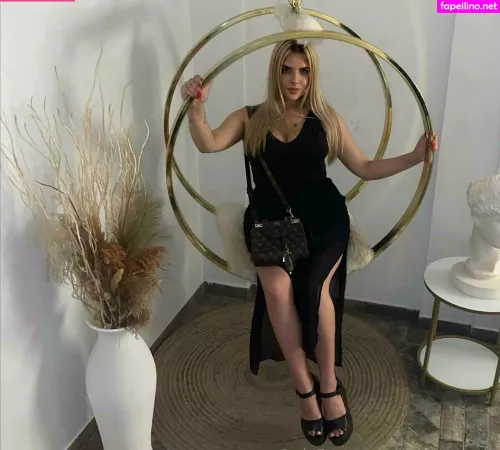 Wowstepsis OnlyFans Thumbnail #ytV59x2IcH