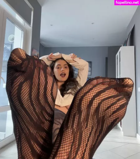 Wowthisisalice OnlyFans Thumbnail #qWZ5UkMEFH