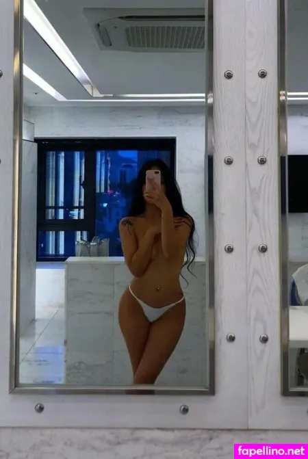 Wowvallll OnlyFans Thumbnail #Wm2TqwMssp