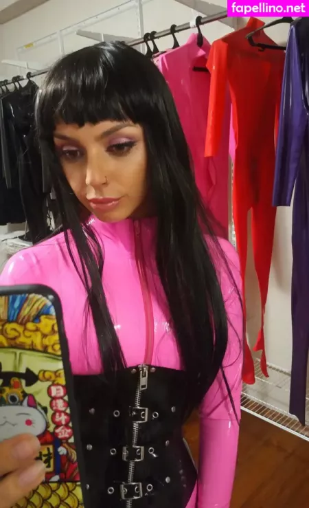 Wrapashouse OnlyFans Thumbnail #DL83u1qjDb