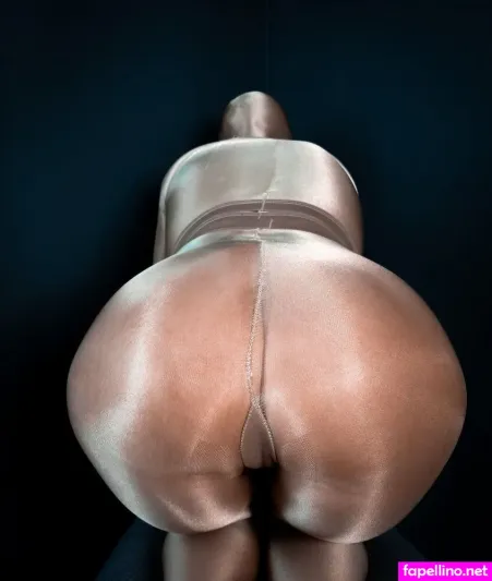 Wrappedinnylon OnlyFans Thumbnail #KgxBCYhCzo