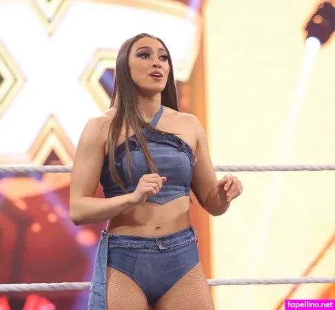 Wren Sinclair OnlyFans Thumbnail #GXAofFPUmo