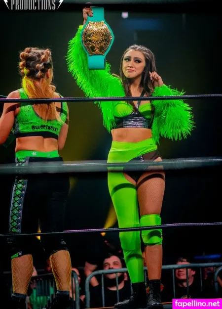 Wren Sinclair OnlyFans Thumbnail #Qixve03P2B