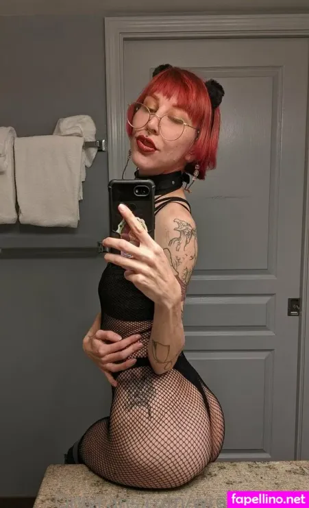 Wren Sparks OnlyFans Thumbnail #bs4swMi7yE