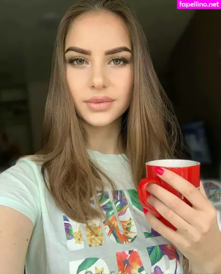 Wrenirene OnlyFans Thumbnail #emoh8enFvO