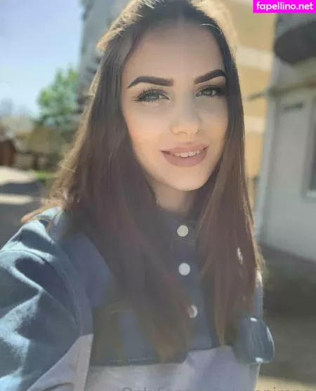 Wrenirene OnlyFans Thumbnail #gT3FbEm94d