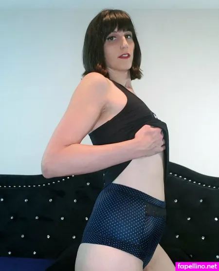 Wrennocturnafree OnlyFans Thumbnail #K7gvBo7NTb