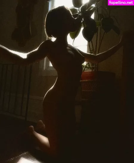 Wretched Wren OnlyFans Thumbnail #5VmL59rzHQ