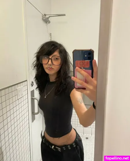Wuvmia OnlyFans Thumbnail #U6GoxAsrDB
