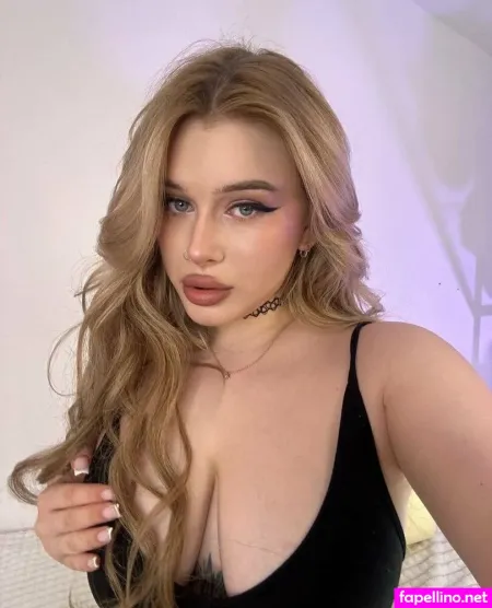 Wyandelii OnlyFans Thumbnail #tYx7tOMaVo