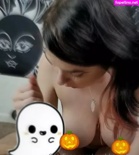 Wychbaebifree OnlyFans Thumbnail #NdpYNQWEVw