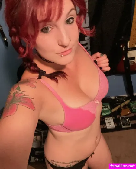 X Annie Xfree OnlyFans Thumbnail #QaIQHZG8zC