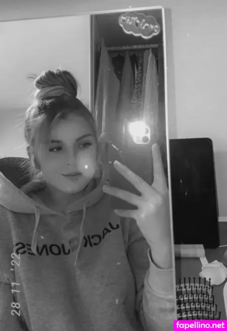 X Noelle00 X Main Profile Photo
