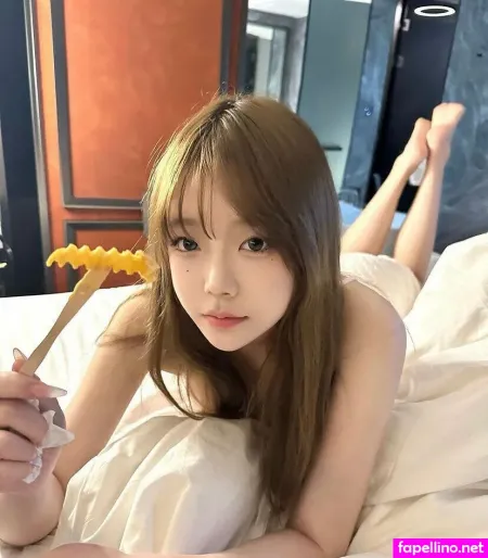 X Xrawwi OnlyFans Thumbnail #DCAFJyPNtE