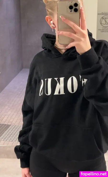 X05miaa OnlyFans Thumbnail #P7iabfGTM7