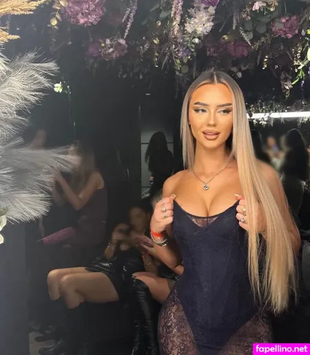 Xabbiexhallx OnlyFans Thumbnail #CFW2vYa9G4